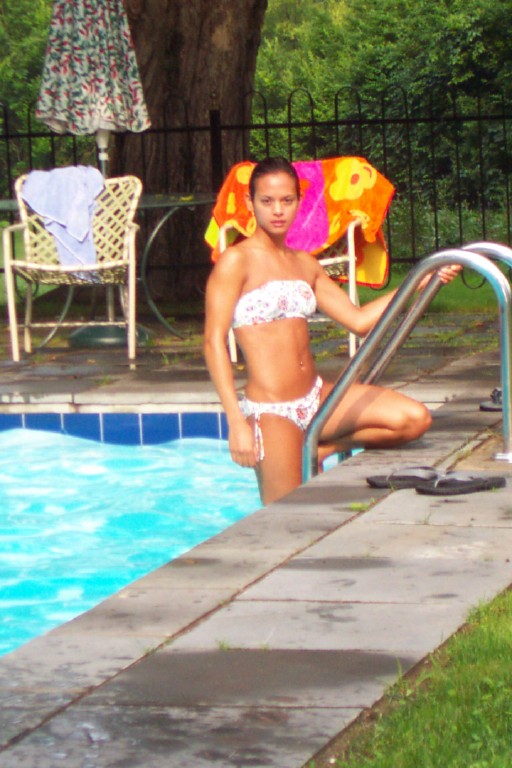 Click to see big picture (512x768 pixels; 138 KB))