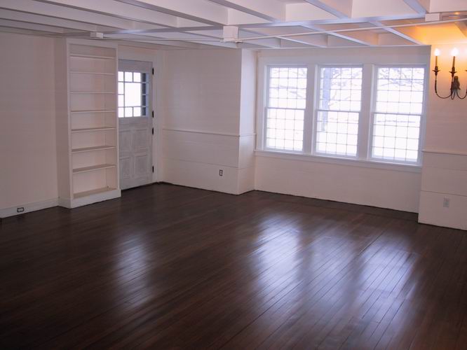 Click to see big picture (666x500 pixels; 39 KB))