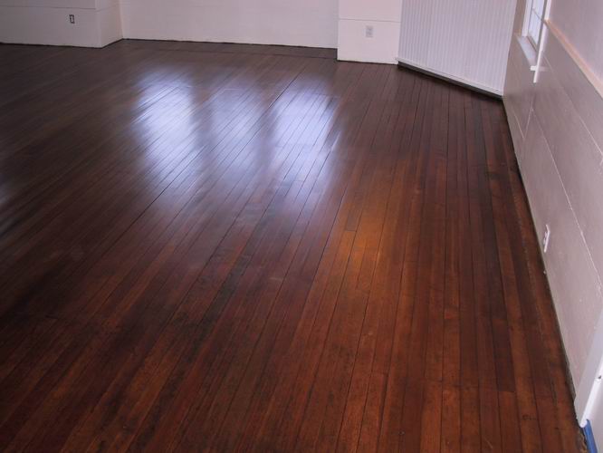 Click to see big picture (666x500 pixels; 38 KB))