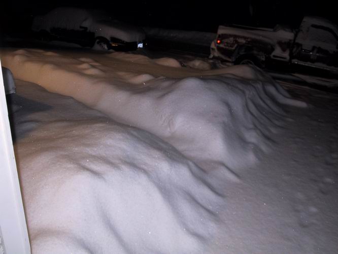 Click to see big picture (666x500 pixels; 35 KB))