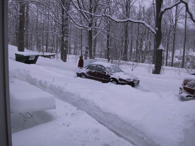 Click to see big picture (666x500 pixels; 70 KB))