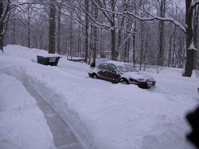 Click to see big picture (666x500 pixels; 69 KB))