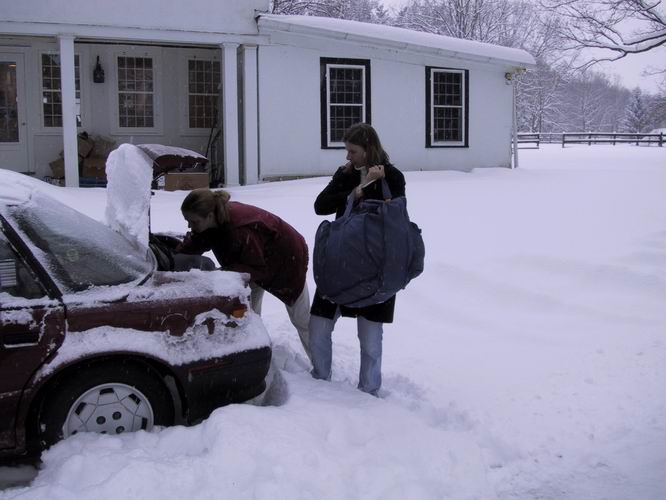 Click to see big picture (666x500 pixels; 52 KB))