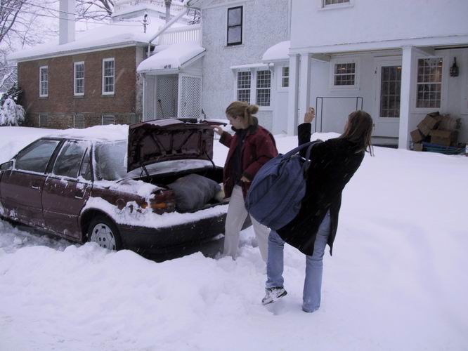 Click to see big picture (666x500 pixels; 53 KB))