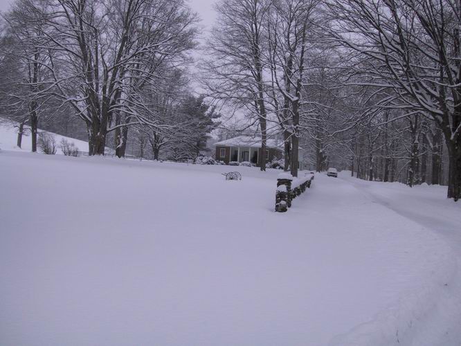 Click to see big picture (666x500 pixels; 64 KB))