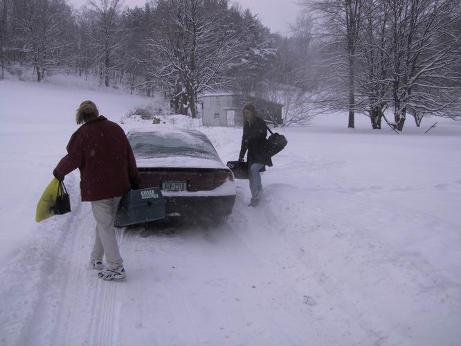 Click to see big picture (666x500 pixels; 53 KB))