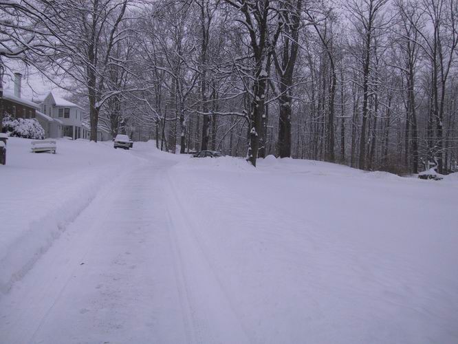 Click to see big picture (666x500 pixels; 63 KB))