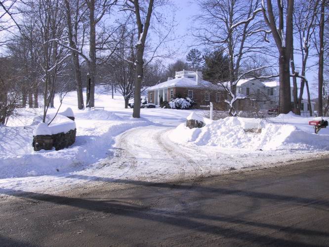 Click to see big picture (666x500 pixels; 91 KB))