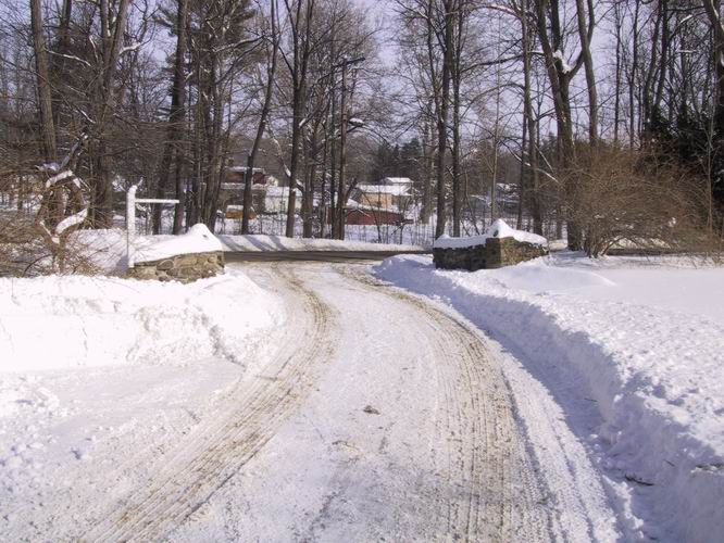 Click to see big picture (666x500 pixels; 91 KB))