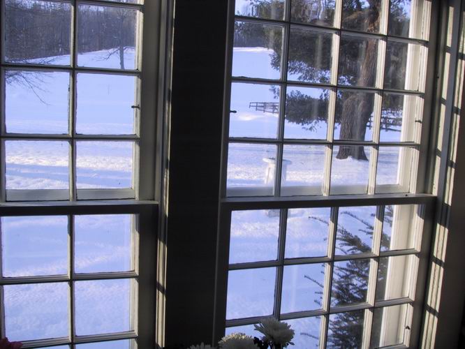 Click to see big picture (666x500 pixels; 66 KB))