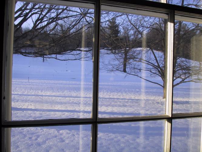 Click to see big picture (666x500 pixels; 73 KB))