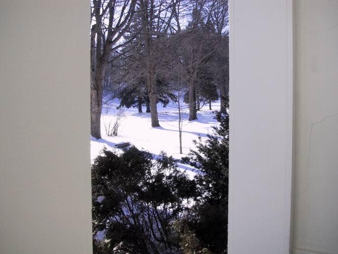 Click to see big picture (666x500 pixels; 53 KB))