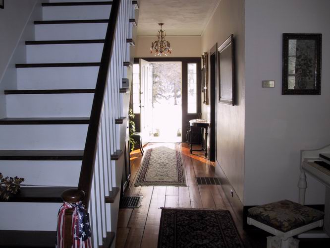 Click to see big picture (666x500 pixels; 52 KB))