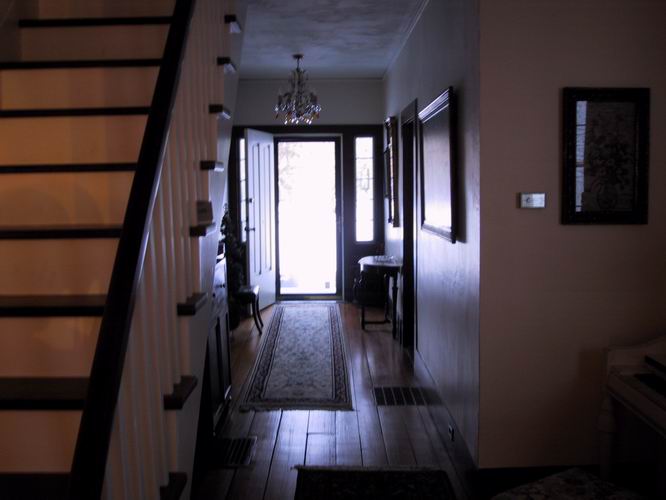 Click to see big picture (666x500 pixels; 39 KB))