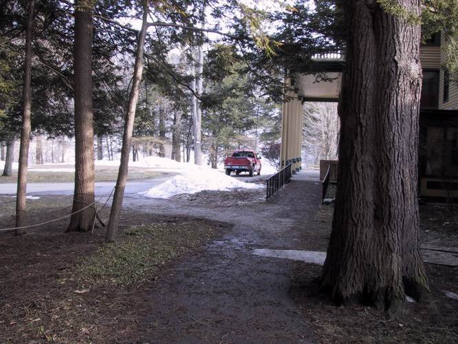 Click to see big picture (666x500 pixels; 100 KB))