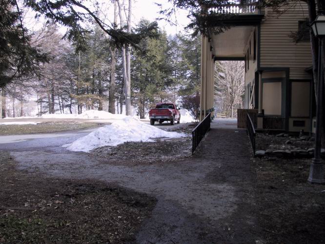 Click to see big picture (666x500 pixels; 86 KB))