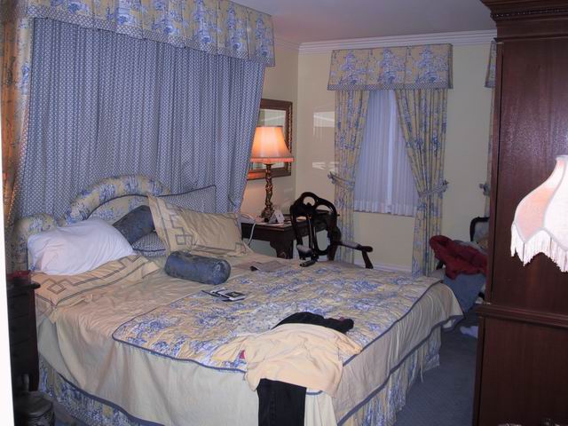 Click to see big picture (640x480 pixels; 63 KB))