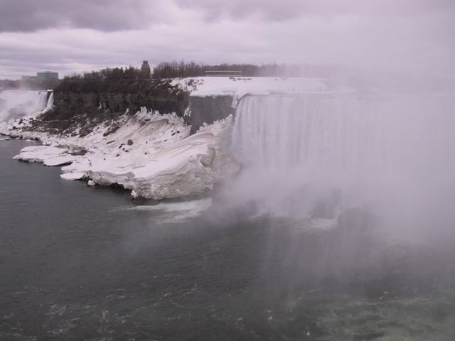 Click to see big picture (640x480 pixels; 32 KB))