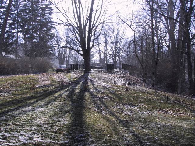 Click to see big picture (640x480 pixels; 110 KB))