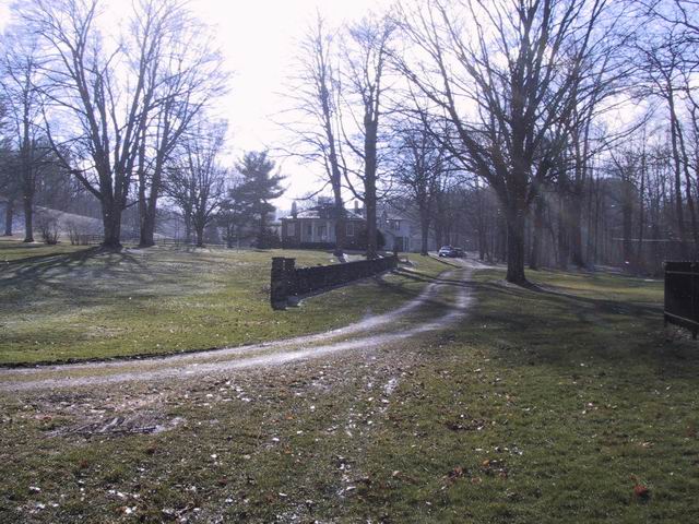 Click to see big picture (640x480 pixels; 93 KB))