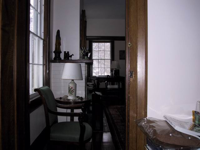 Click to see big picture (640x480 pixels; 41 KB))