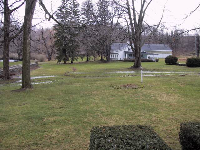 Click to see big picture (640x480 pixels; 82 KB))