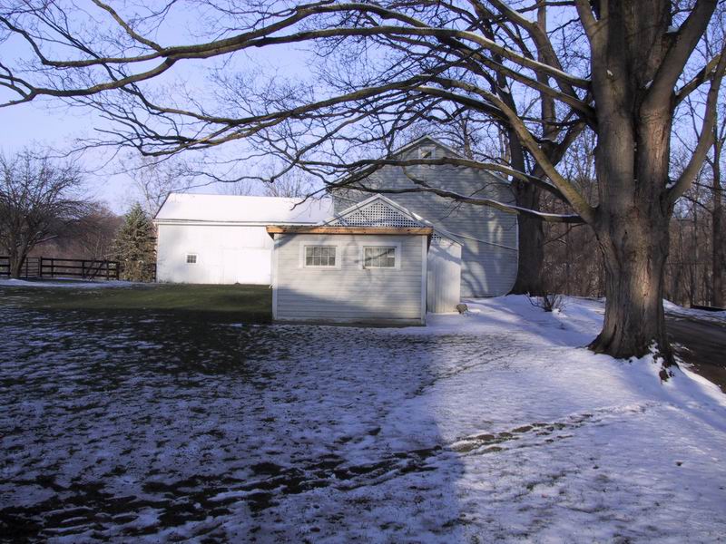 Click to see big picture (800x600 pixels; 130 KB))