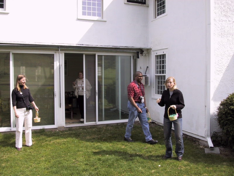 Click to see big picture (800x600 pixels; 355 KB))