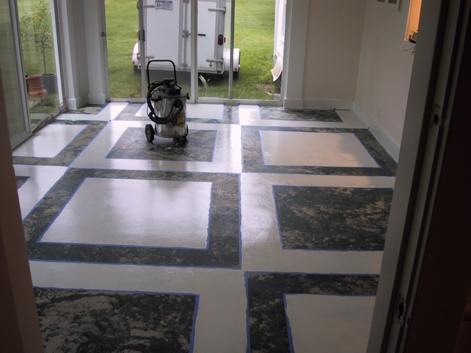 Click to see big picture (676x507 pixels; 250 KB))