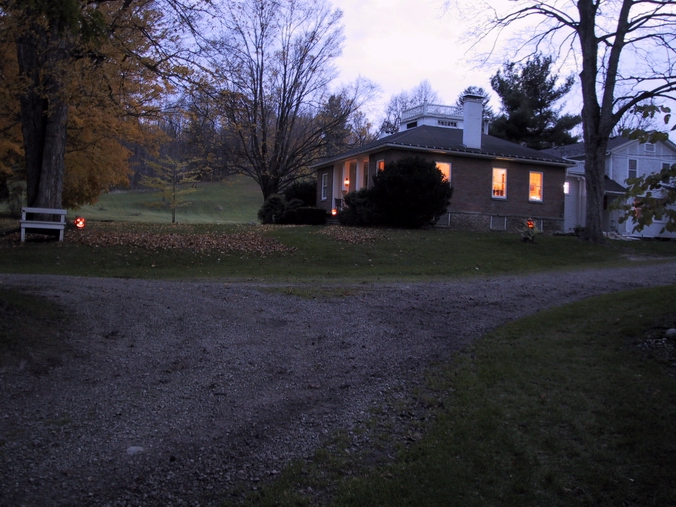 Click to see big picture (676x507 pixels; 299 KB))