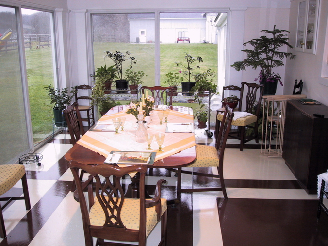 Click to see big picture (676x507 pixels; 370 KB))