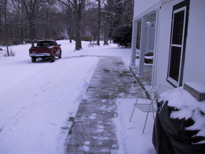 Click to see big picture (676x507 pixels; 347 KB))