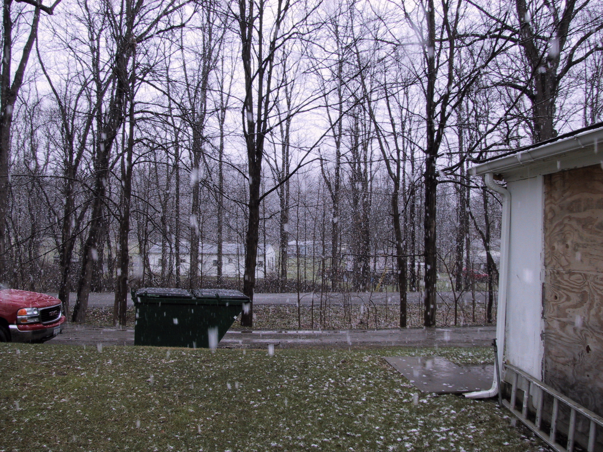 Click to see big picture (2048x1536 pixels; 1532 KB))