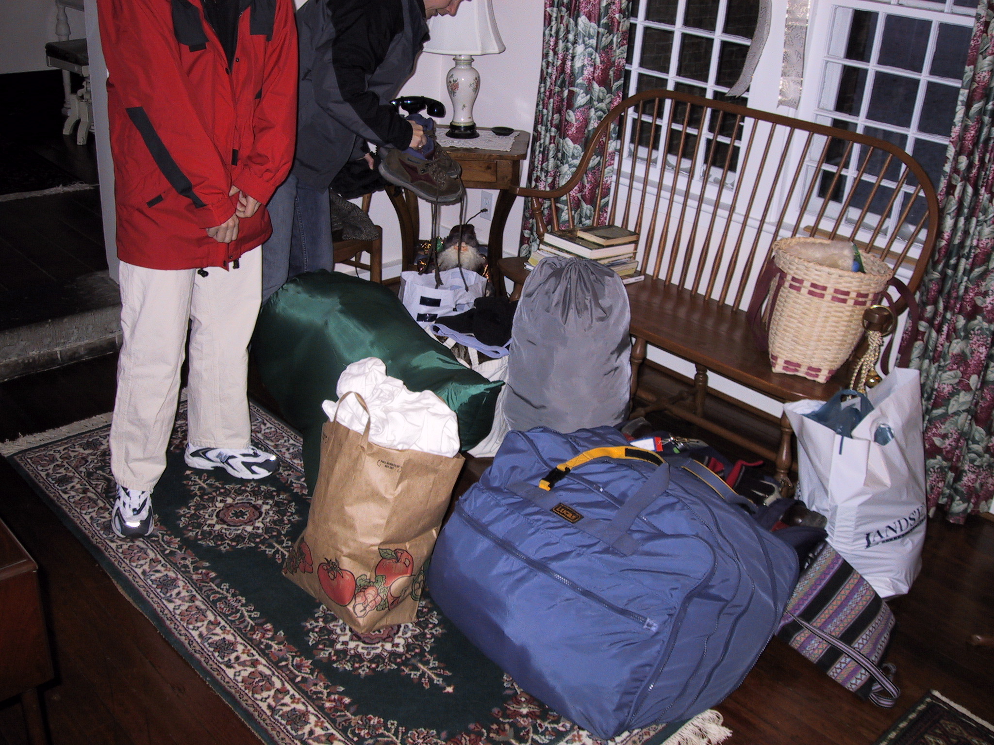 Click to see big picture (2048x1536 pixels; 1047 KB))