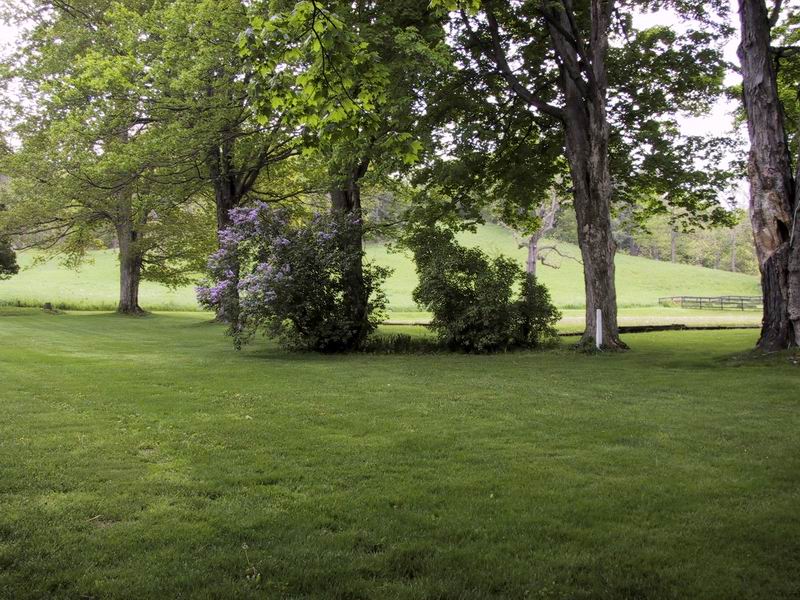 Click to see big picture (800x600 pixels; 140 KB))